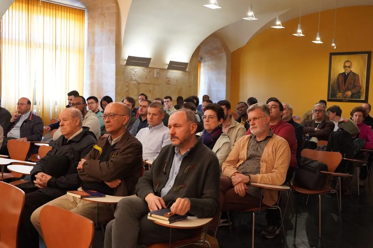 Presentación del libro ’La existencia del presbítero. Paradoja y misterio’