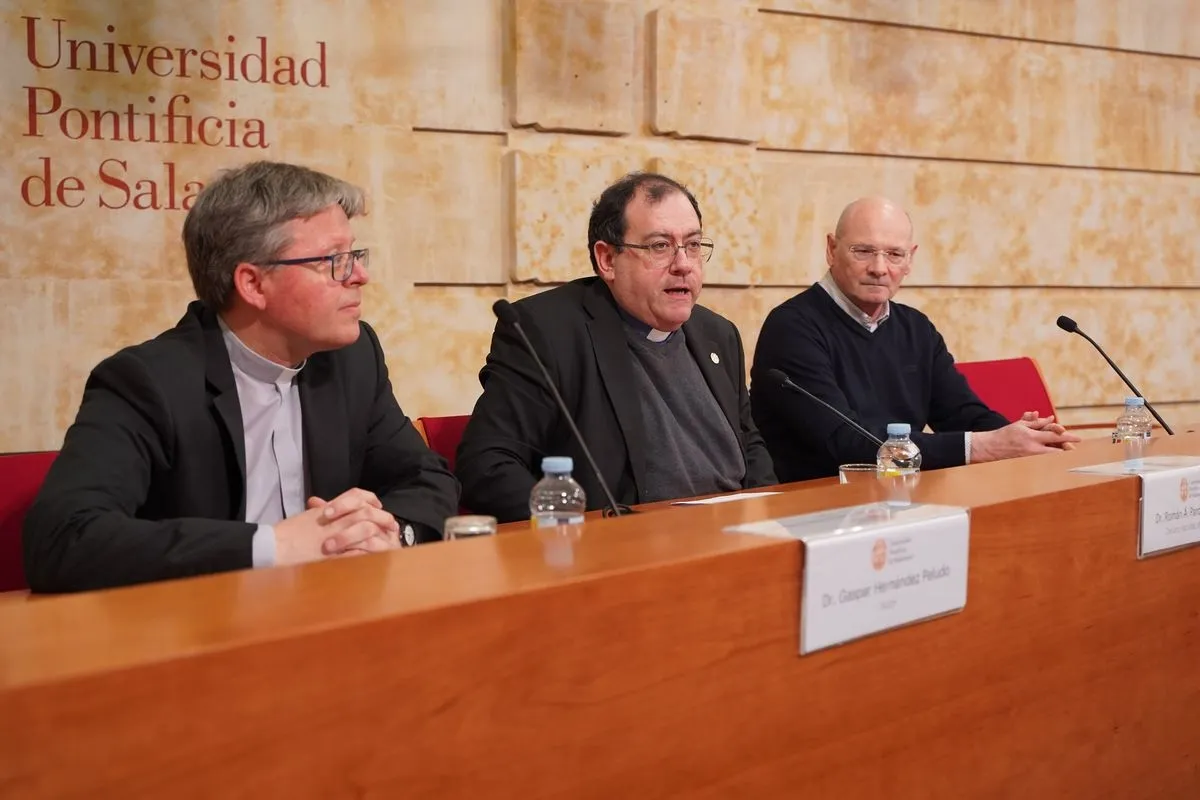 Presentación del libro ’La existencia del presbítero. Paradoja y misterio’