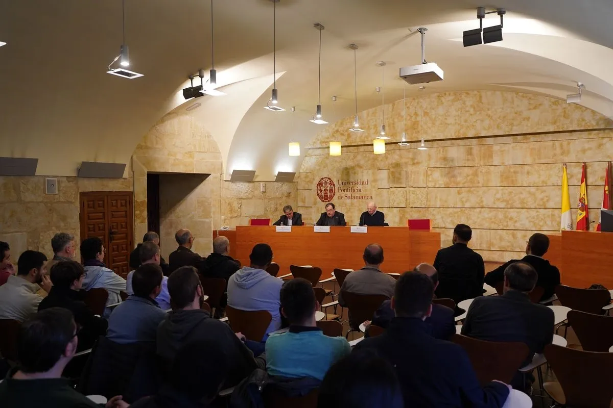Presentación del libro ’La existencia del presbítero. Paradoja y misterio’