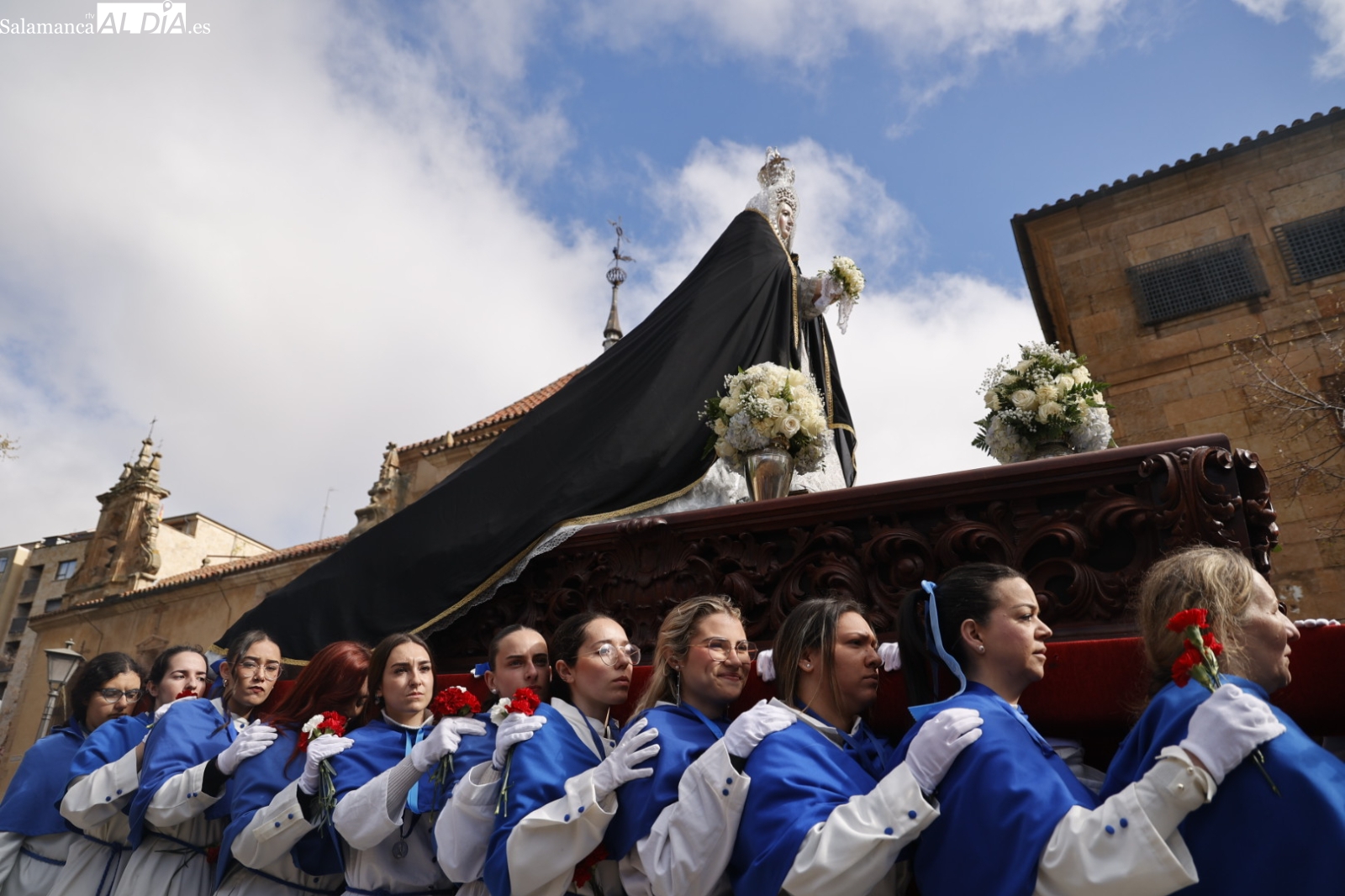 Procesión de la Virgen de la Alegría el Domingo de Resurrección 