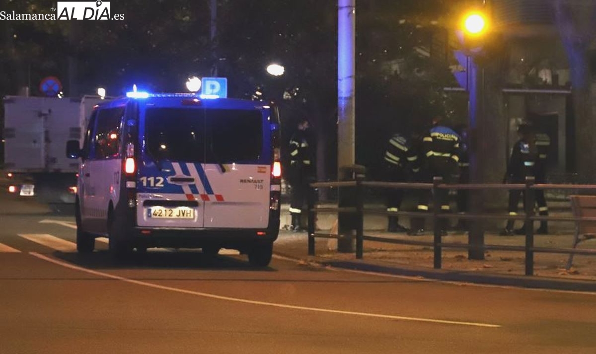 Intervención de la Policía Local en el Paseo de Carmelitas por el incumplimiento del horario de una terraza