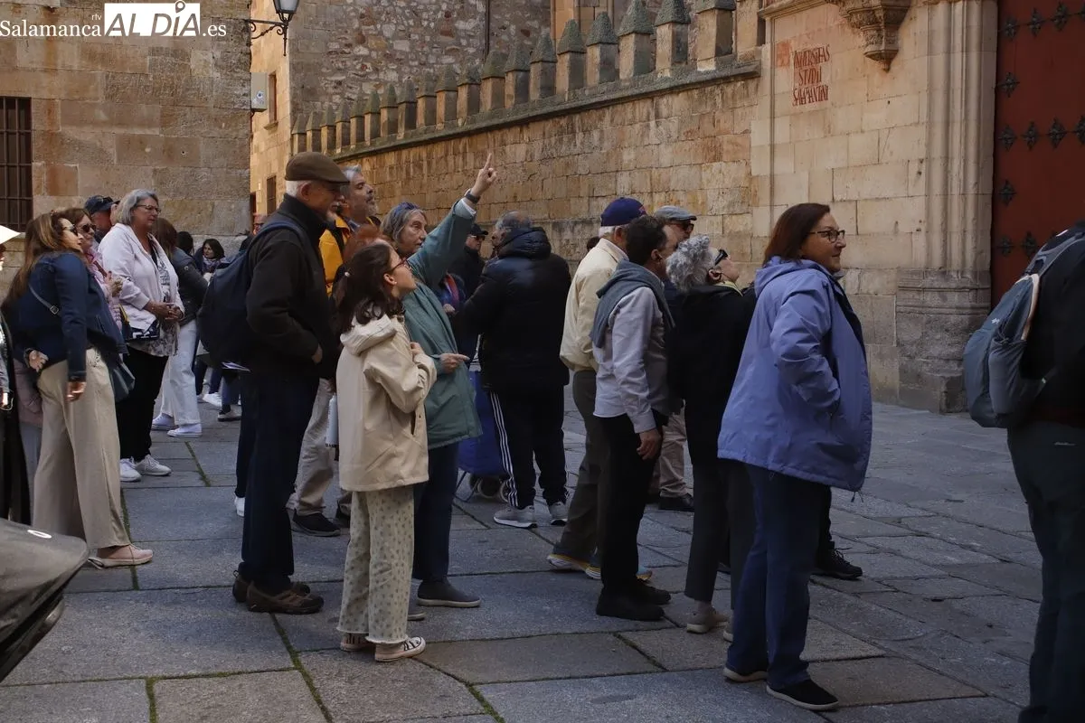 Gran ambiente en este Jueves Santo en el centro de Salamanca | FOTOS: Ángel Puma