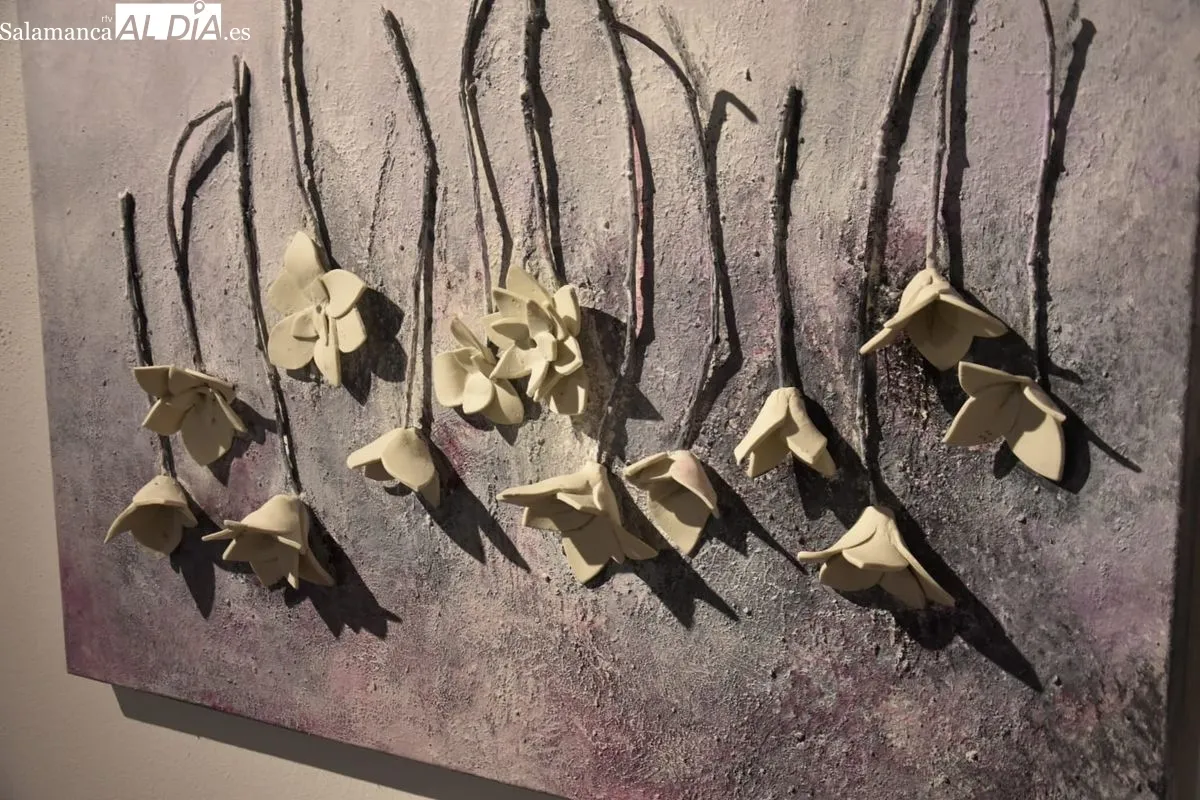 El Ayuntamiento de Peñaranda de Bracamonte expone la muestra 'Mujeres en pie' de la escultora Amelia García