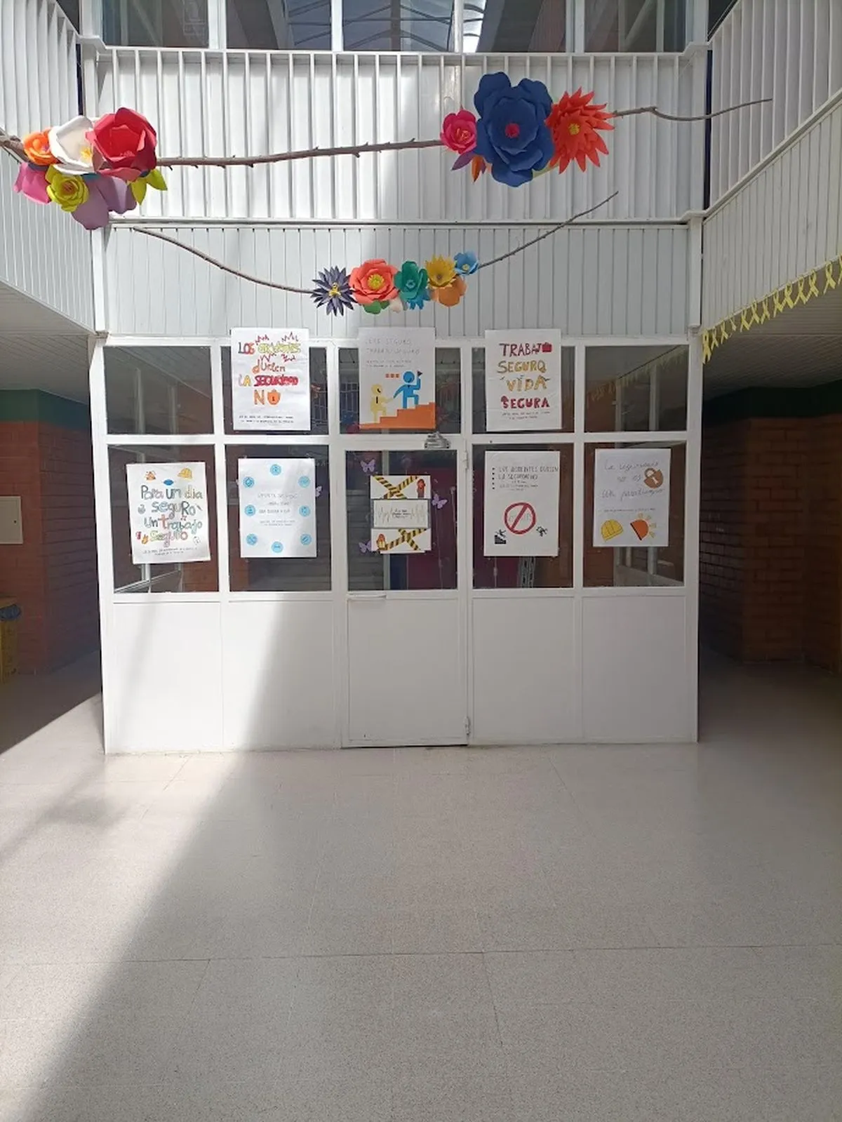 XII Semana de la Seguridad en el Colegio Antonio Machado 