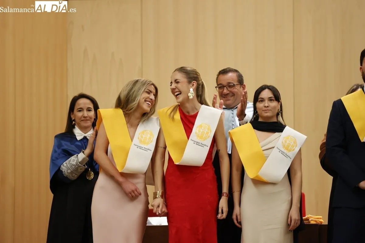 La UPSA celebra la graduación de Magisterio en Educación Infantil y Primaria | FOTOS: David Sañudo 