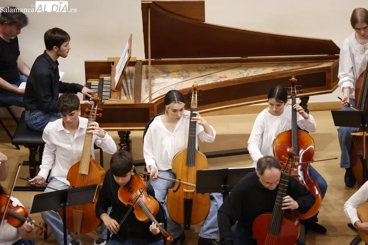 Alumnos del Conservatorio de Salamanca escenifican la ópera barroca 'Dido y Eneas' | FOTOS: David Sañudo 