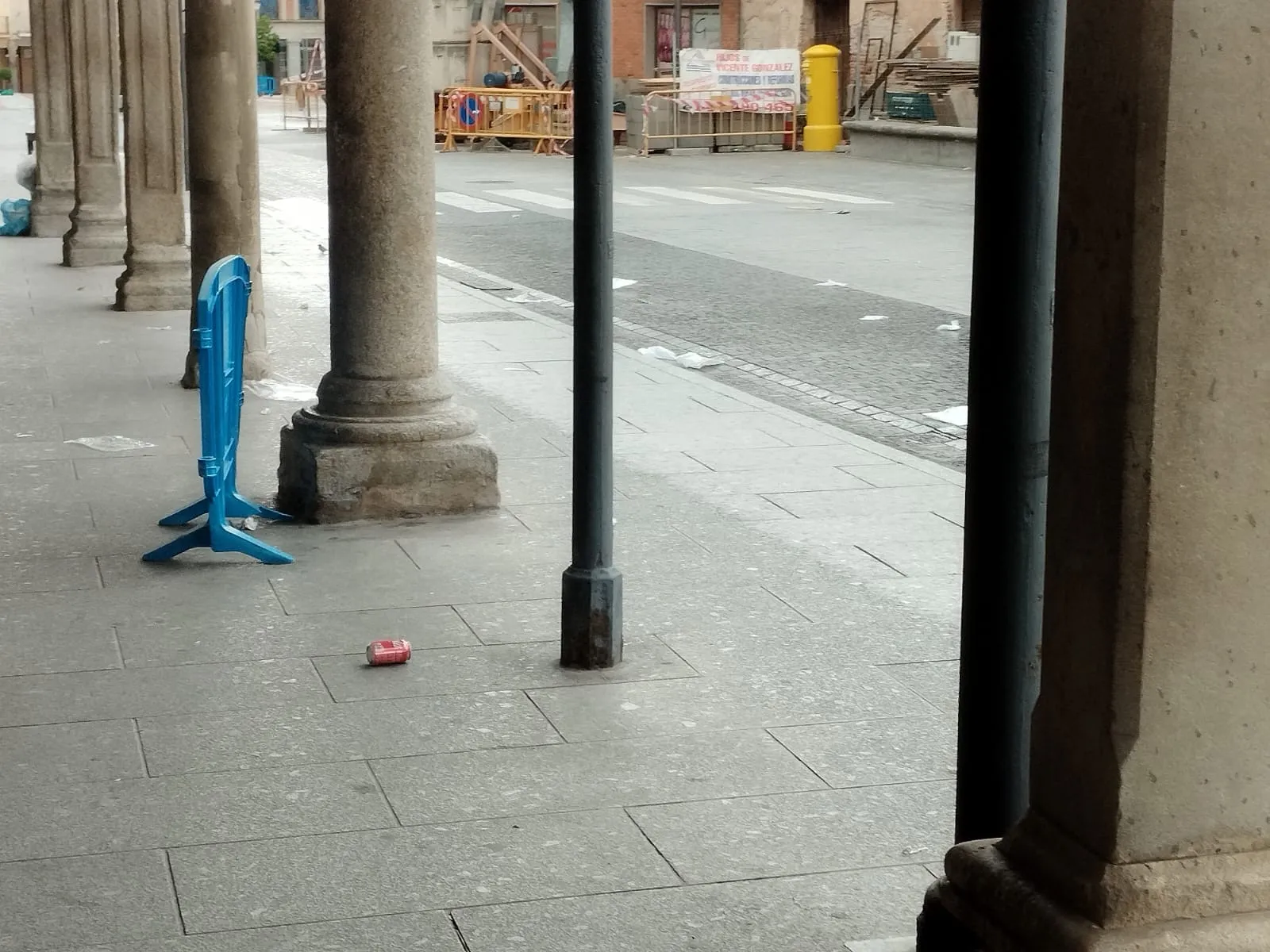 Foto 2 - Pe&ntilde;aranda en Com&uacute;n propone medidas y pide &ldquo;cumplir las Ordenanzas&rdquo; para acabar con la suciedad generada en el mercado semanal