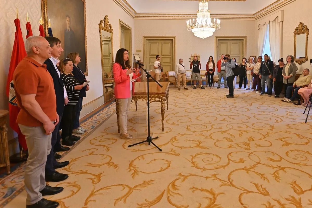 Recepción en el Ayuntamiento a Cáritas de Salamanca por su proyecto Ranquines
