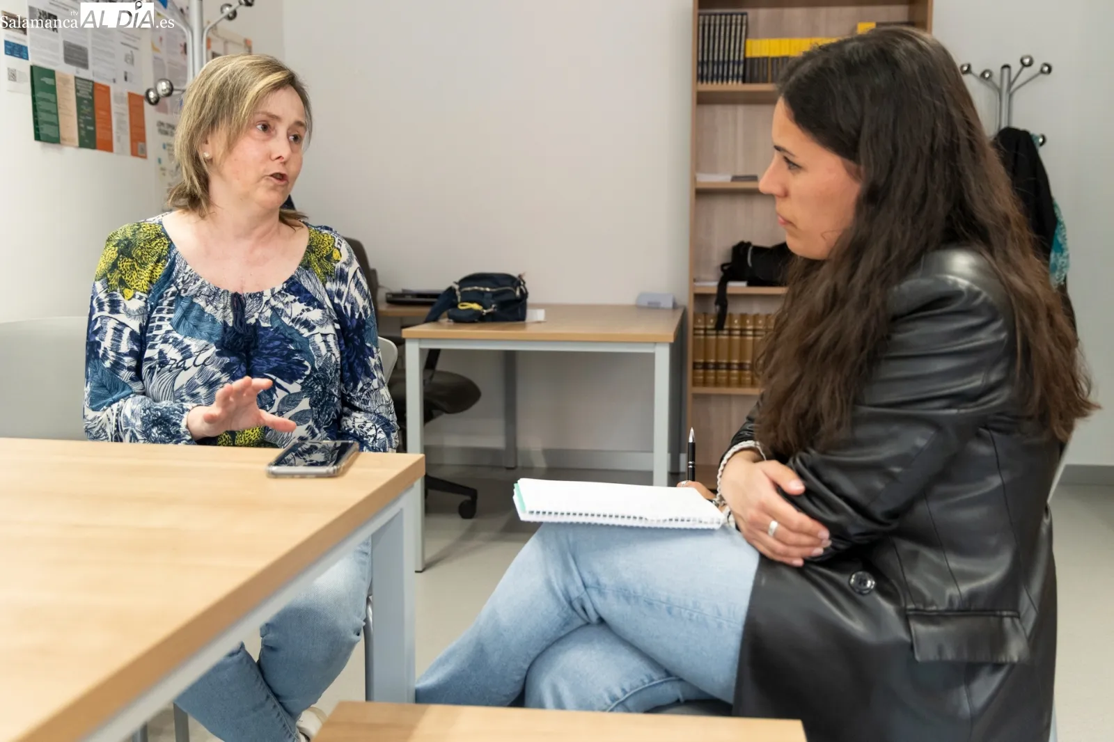 María Miñambres, una salmantina con Lupus en la sede de ASALU | FOTOS: David Sañudo 