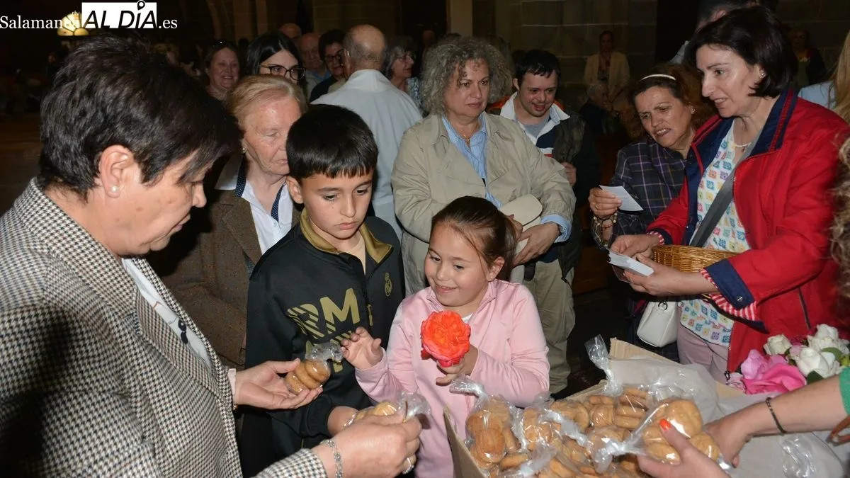 Foto 2 - Panes, rosas y convivencia en la fiesta de Santa Rita en Lumbrales