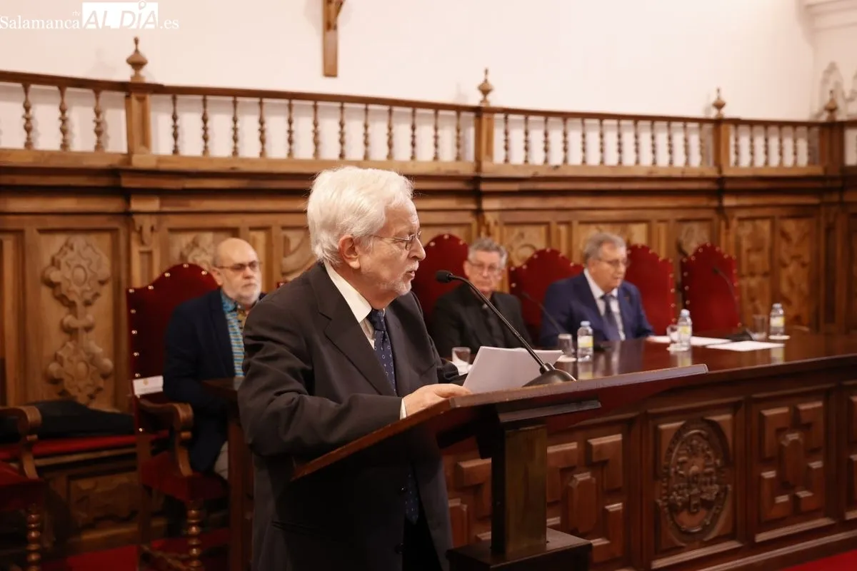 El Aula Magna de la Universidad Pontifica de Salamanca acoge los actos del 50 Aniversario de la Facultad de Educación. Fotos: David Sañudo