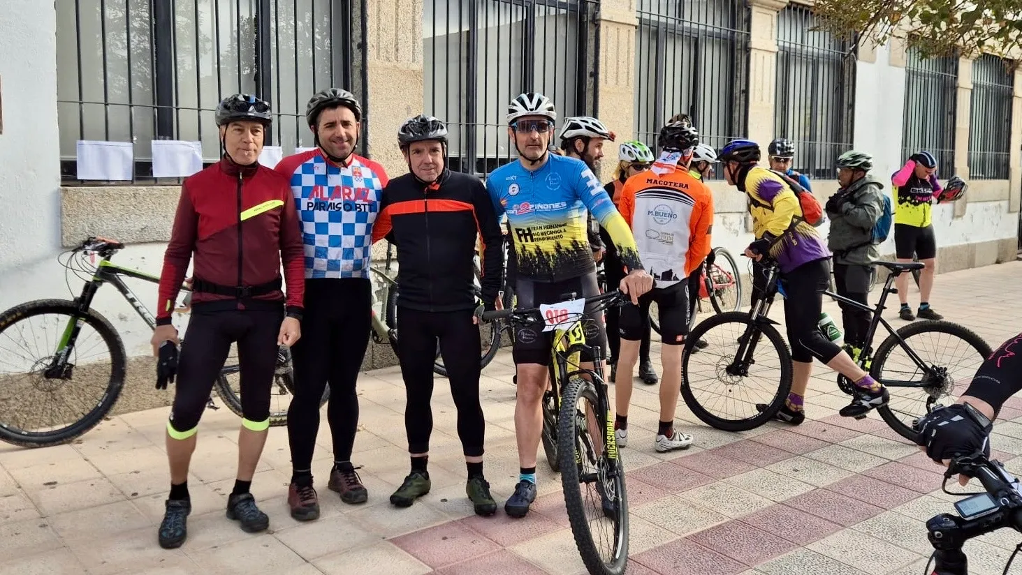 Foto 5 - Gran ambiente en la XII Quedada BTT de Alaraz