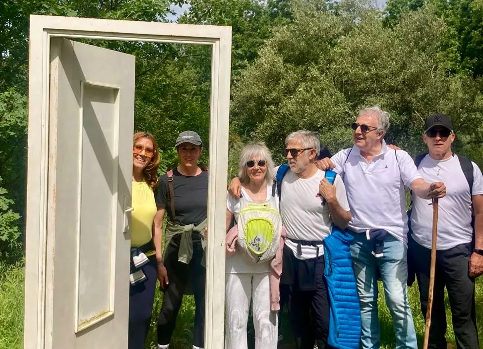 Foto 2 - La Asociaci&oacute;n Me Permito organiza un animado d&iacute;a campestre con la Ruta de los Espejos y visitas culturales como protagonistas