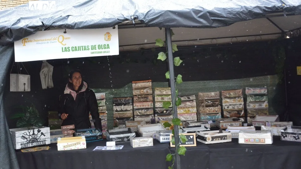 Foto 11 - Hinojosa de Duero cierra la XXII Feria Internacional del Queso con balance positivo en ventas y p&uacute;blico, a pesar del mal tiempo