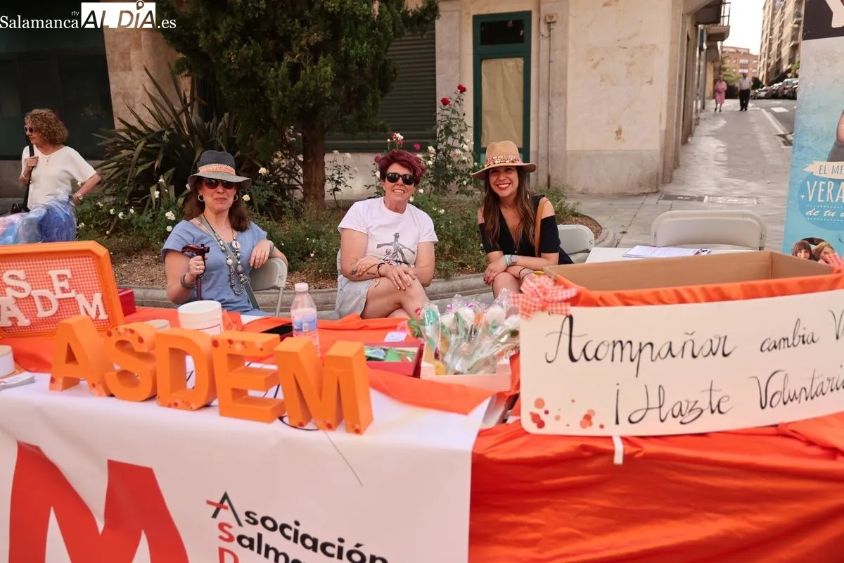 El barrio del Oeste se convierte en el corazón solidario de Salamanca con 'Salamanca nos movemos' | FOTOS: David Sañudo