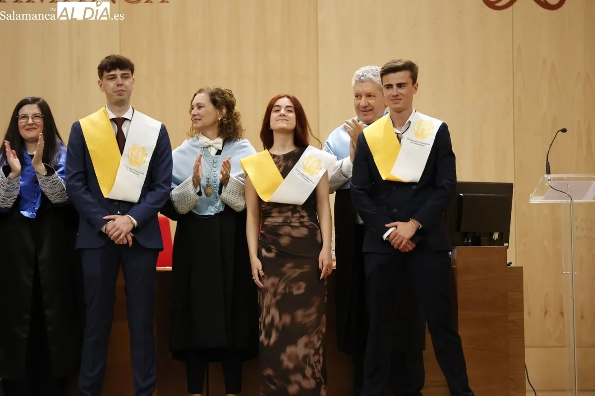 La UPSA celebra la graduación de Magisterio en Educación Infantil y Primaria | FOTOS: David Sañudo 