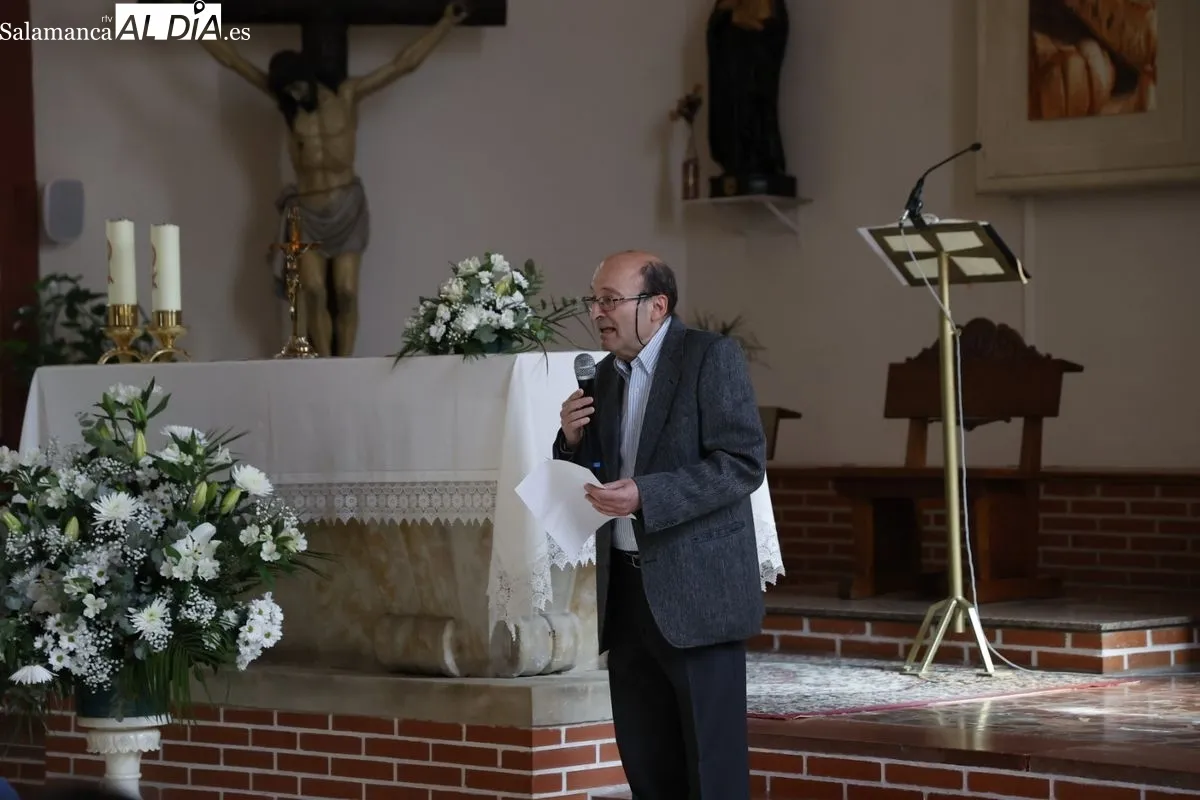 La parroquia El Milagro de San José inaugura sus nuevas vidrieras | FOTOS: David Sañudo 