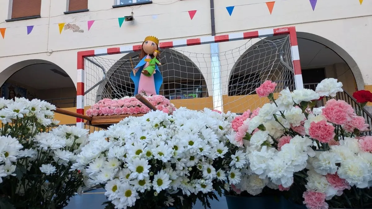 Foto 9 - FOTOS | El colegio San Juan Bosco vibra con la celebraci&oacute;n de Mar&iacute;a Auxiliadora