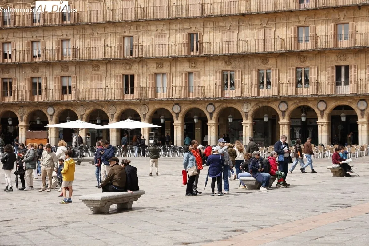 Ambiente en el centro de Salamanca este domingo. Foto: David Sañudo