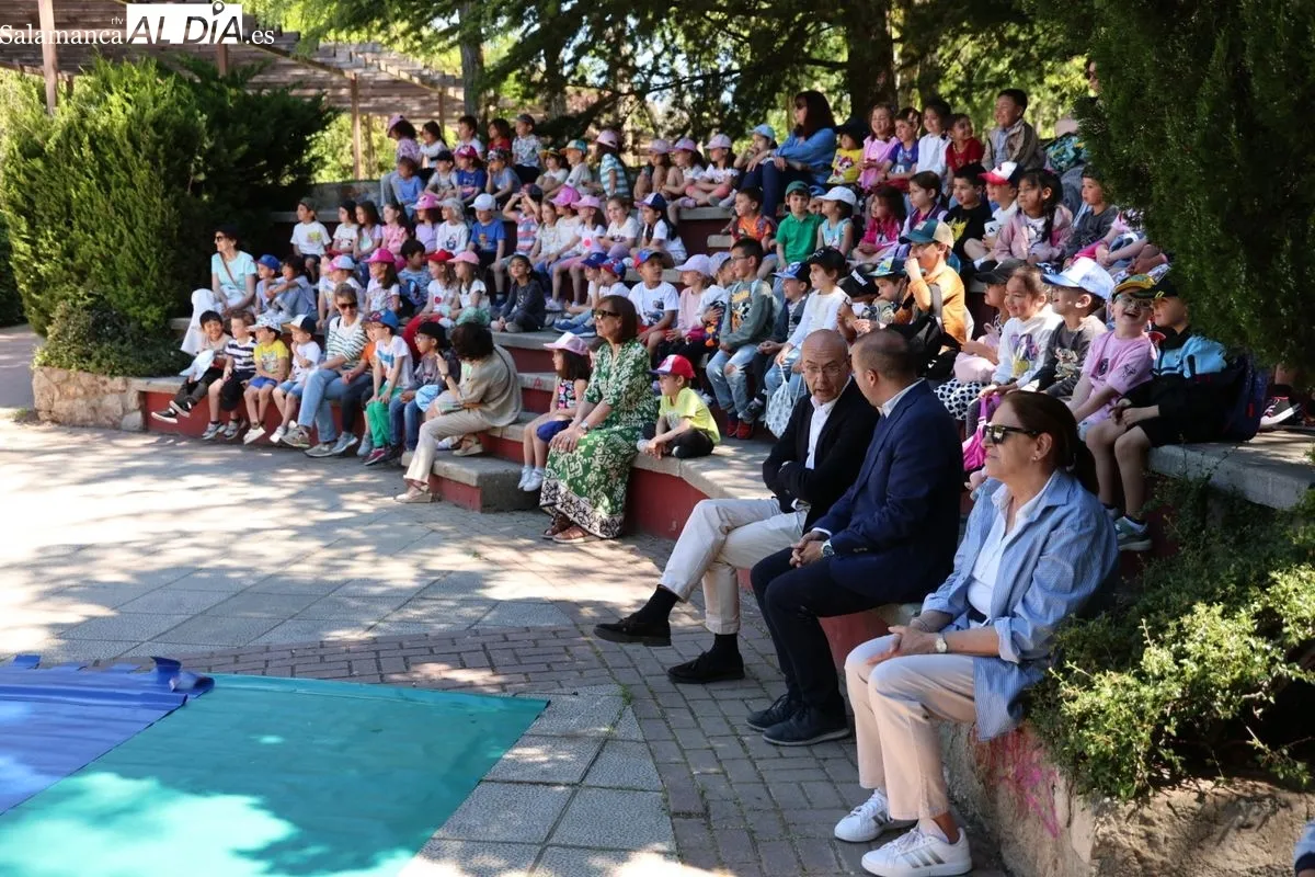 Actividad de ‘Teatro en los parques’ dirigida a escolares de Educación Infantil en los Jesuitas. Foto de David Sañudo