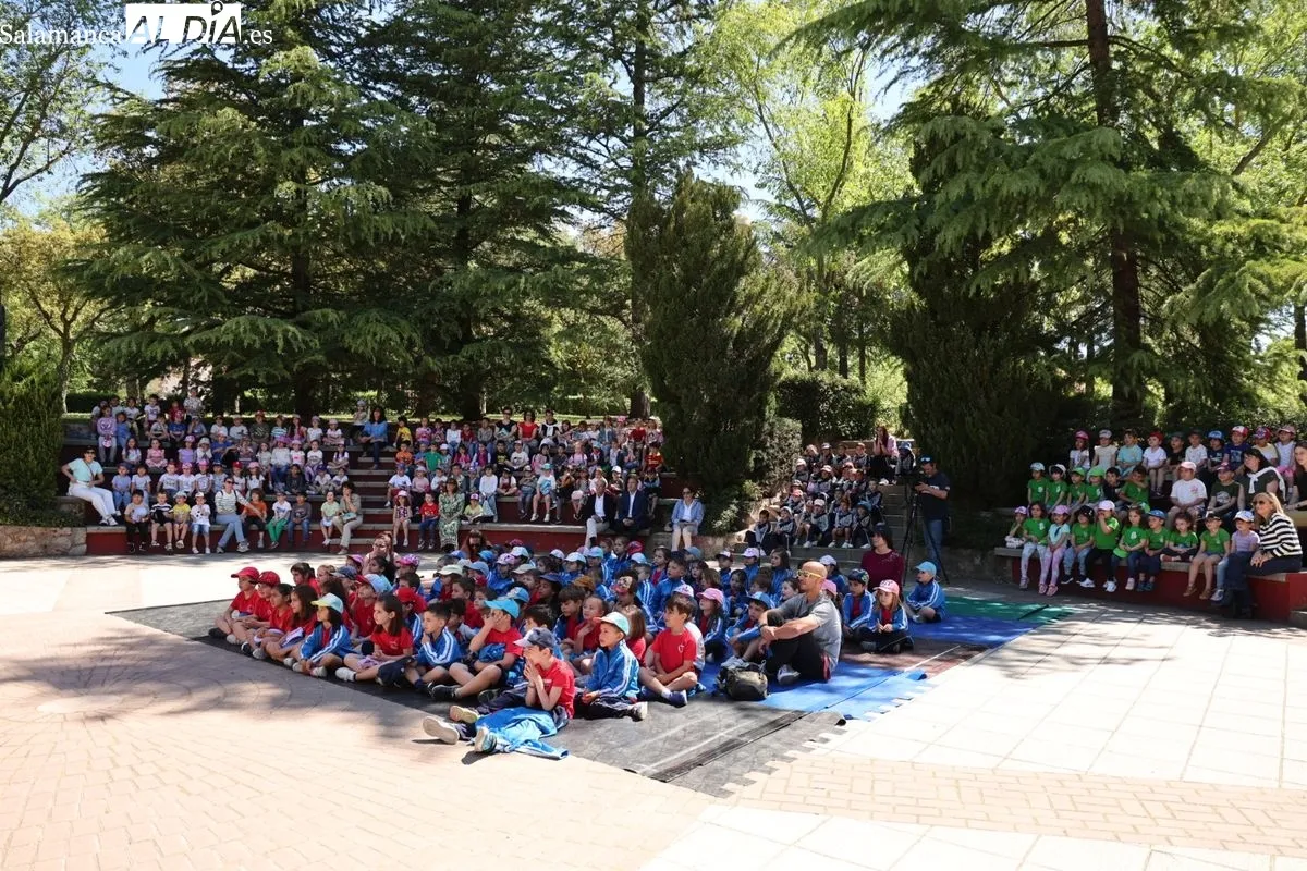 Actividad de ‘Teatro en los parques’ dirigida a escolares de Educación Infantil en los Jesuitas. Foto de David Sañudo