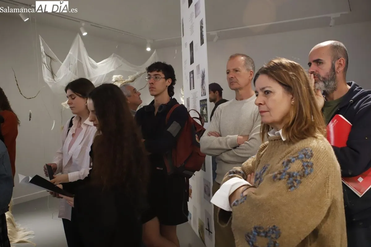 Exposición ‘Historia no disponible’ en la Facultad de Bellas Artes. Foto de Ángel Puma