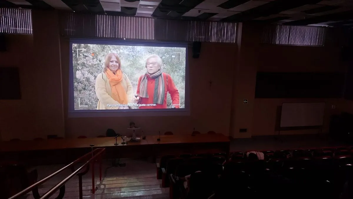 La Facultad de Comunicación de la Universidad Pontificia de Salamanca ha acogido la presentación de los ocho cortometrajes premiados en CIMA10 y un coloquio