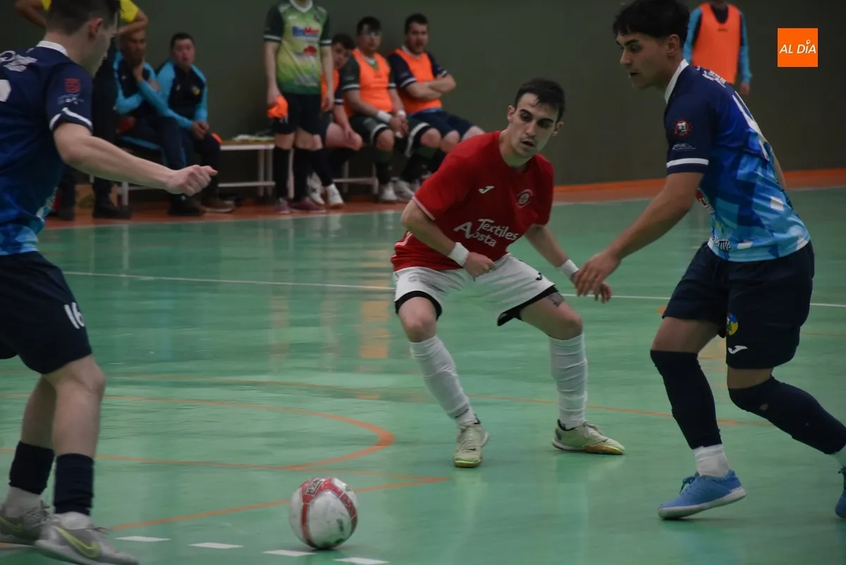 Foto 5 - El III Senior asegura la 5&ordf; plaza en un partido que bien pudo sentenciar antes del &uacute;ltimo minuto