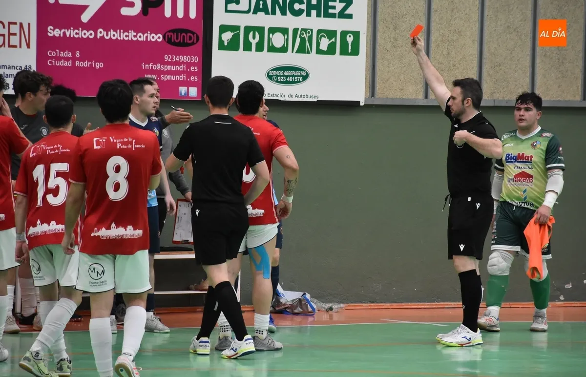 Foto 6 - El III Senior asegura la 5&ordf; plaza en un partido que bien pudo sentenciar antes del &uacute;ltimo minuto