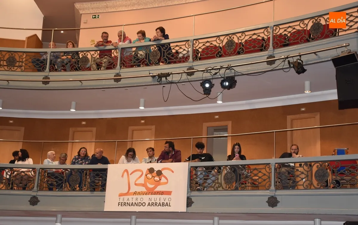 Foto 8 - Amplia asistencia al din&aacute;mico Encuentro de Corales por el 125 Aniversario del Teatro Nuevo