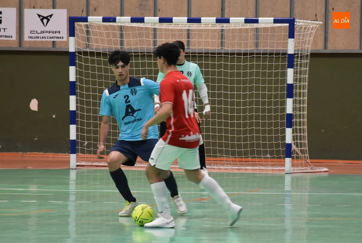 Foto 3 - El III Juvenil se queda cerca de puntuar ante Tierno Galv&aacute;n pero no le acompa&ntilde;a la suerte