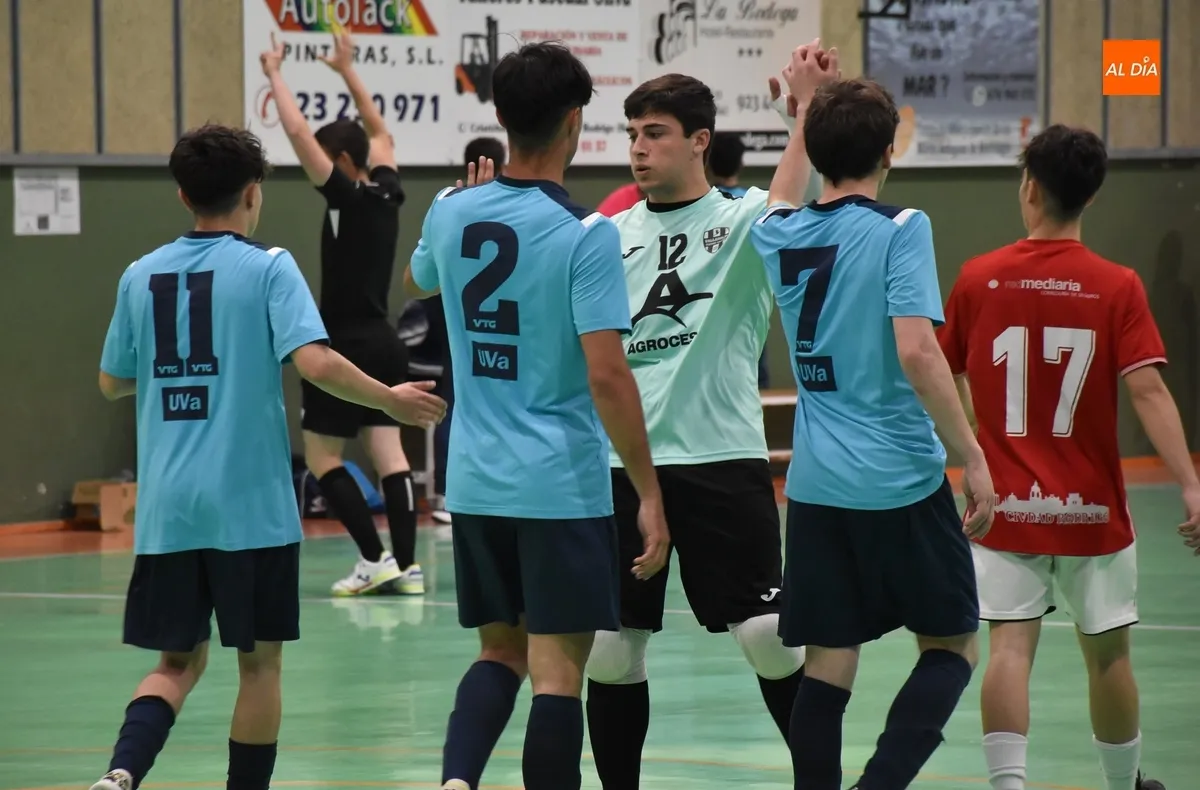 Foto 7 - El III Juvenil se queda cerca de puntuar ante Tierno Galv&aacute;n pero no le acompa&ntilde;a la suerte