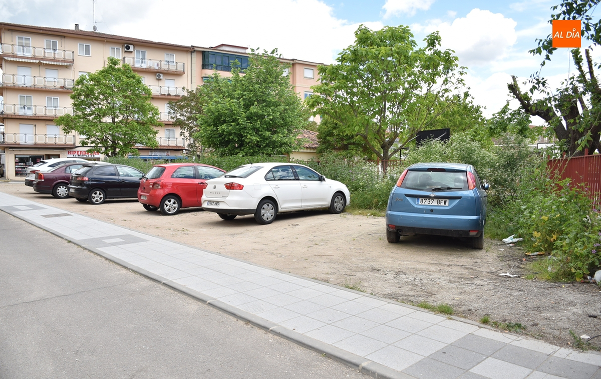El Ayuntamiento adquirirá y acondicionará el solar problemático de la calle Escuelas