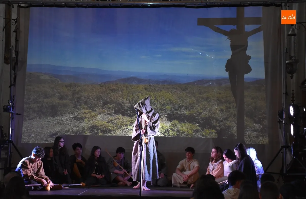 Foto 3 - 250 alumnos de Religi&oacute;n disfrutan de un montaje teatral al hilo del A&ntilde;o Jubilar de la Esperanza