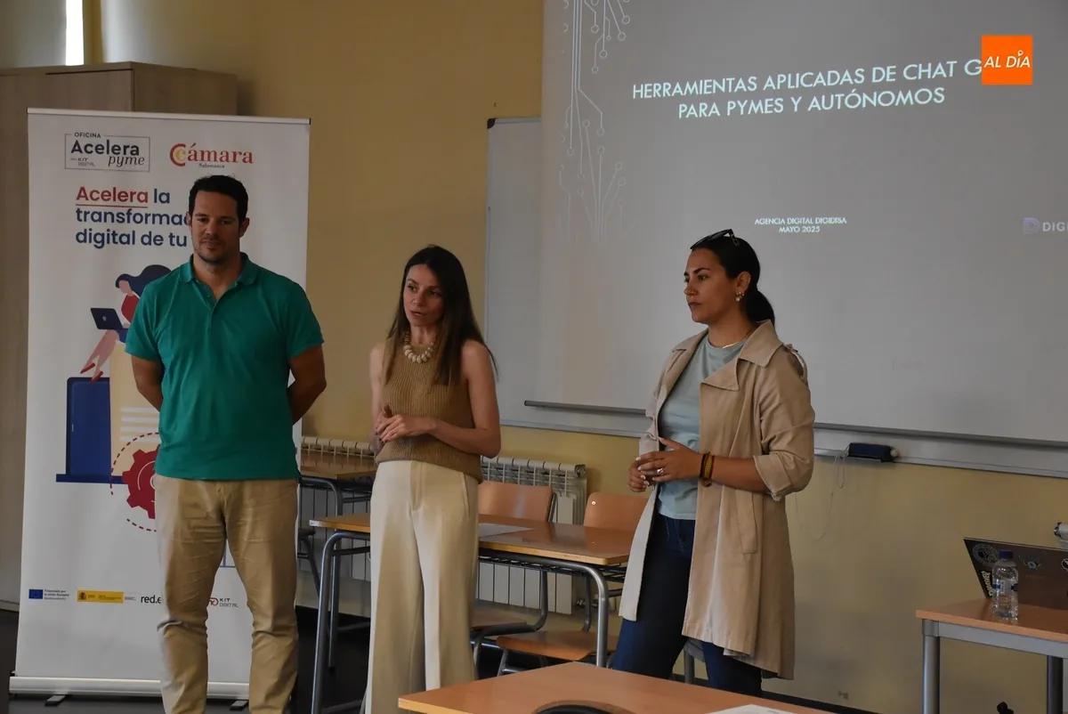 Foto 2 - Impartida una charla de tono comercial sobre ChatGPT