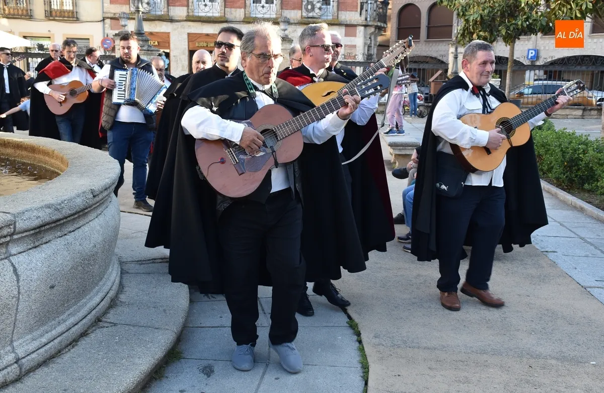 Foto 5 - Dori Ca&ntilde;amero abre la Feria dedicada a la &ldquo;exquisitez&rdquo; gastron&oacute;mica de Ciudad Rodrigo