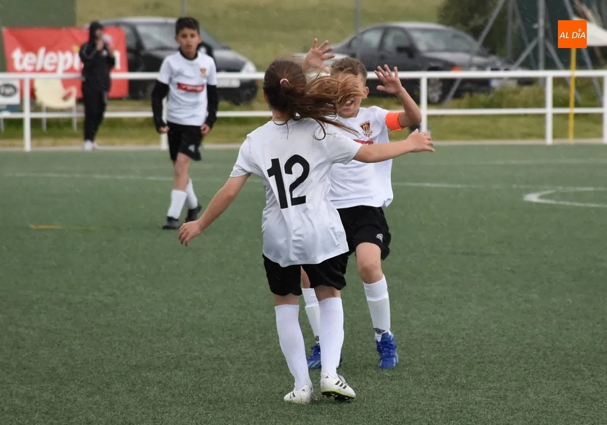 Foto 10 - #M [3-4 MAY] El Benjam&iacute;n A del Ciudad Rodrigo cae por la m&iacute;nima en un vibrante duelo ante Unionistas
