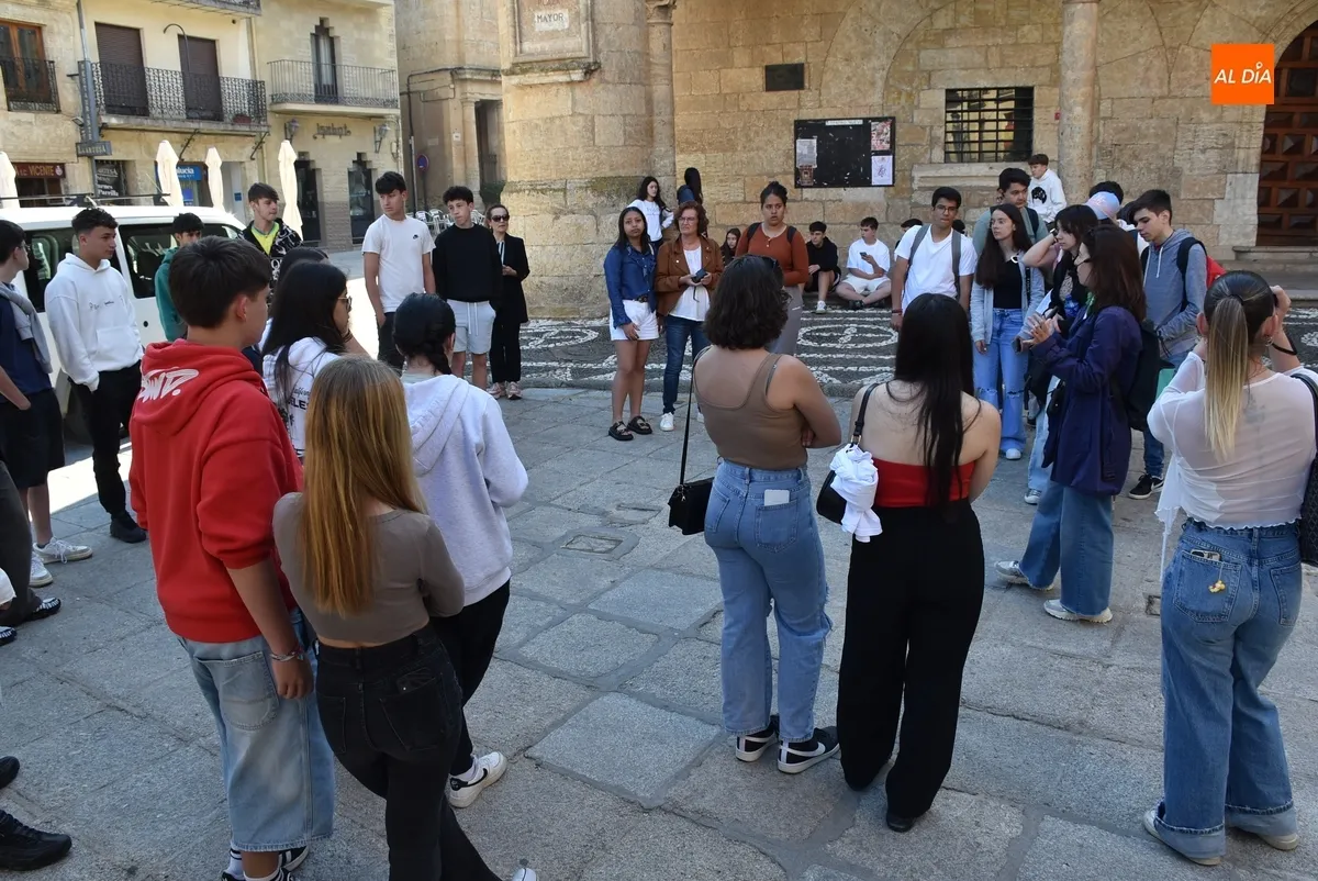 Foto 3 - Los participantes en &lsquo;G+Astronom&iacute;a&rsquo; disfrutan de una doble visita guiada