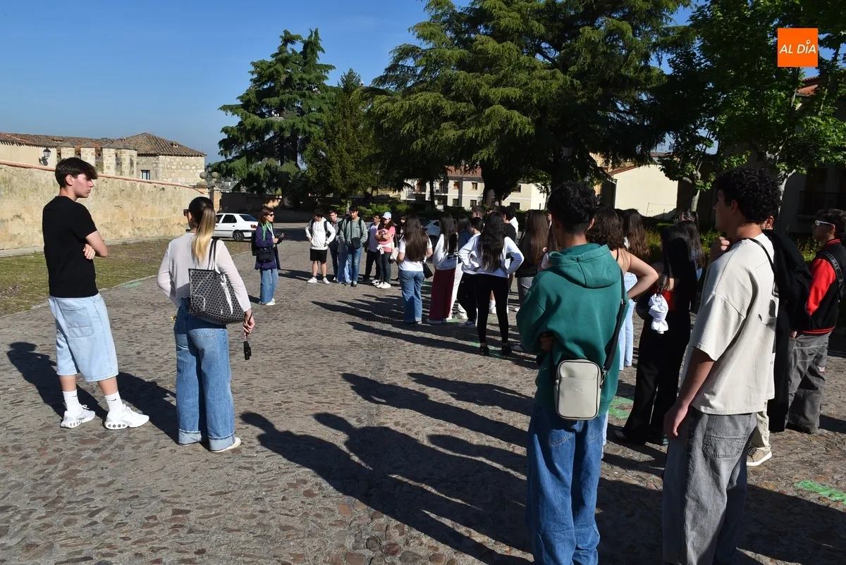 Foto 6 - Los participantes en &lsquo;G+Astronom&iacute;a&rsquo; disfrutan de una doble visita guiada