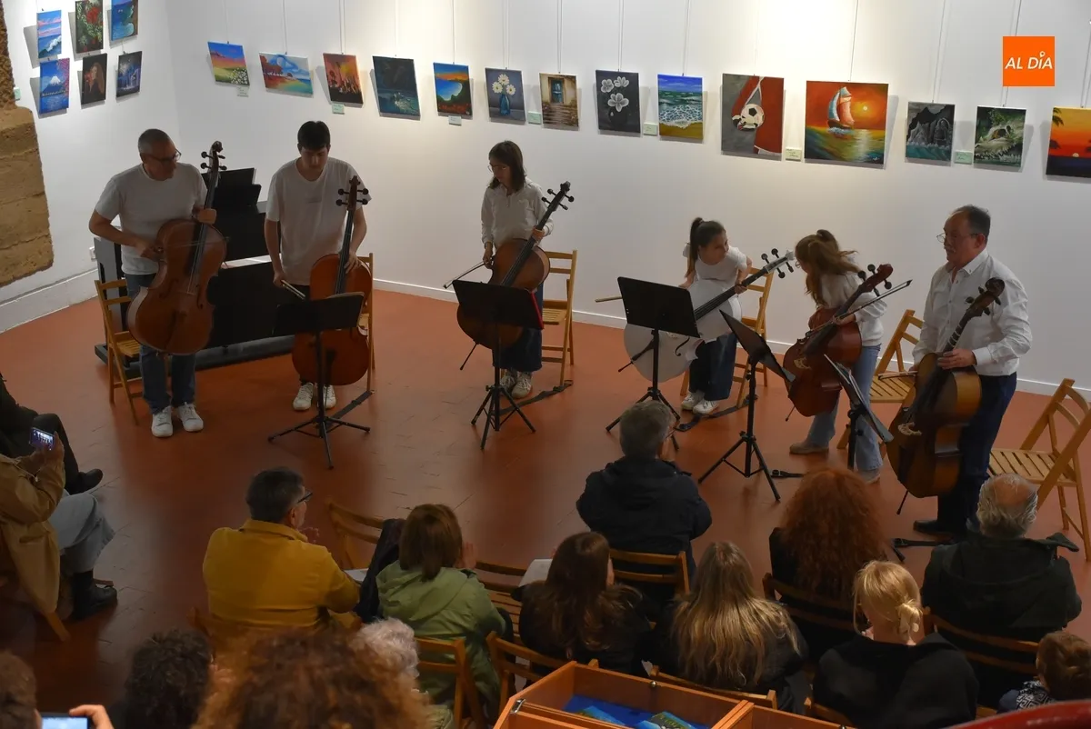 Foto 6 - Compositores cl&aacute;sicos gu&iacute;an la audici&oacute;n de los alumnos de Violonchelo