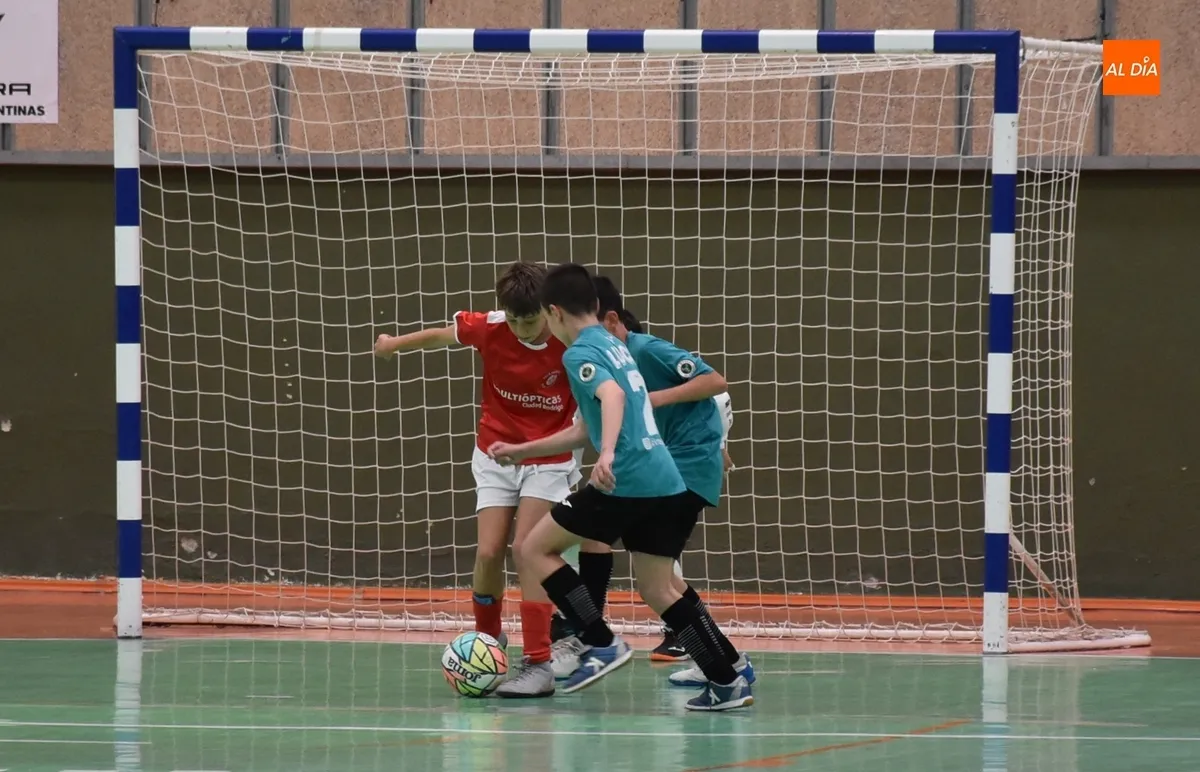 Foto 8 - El Alev&iacute;n A del III Columnas se proclama Campe&oacute;n de Liga
