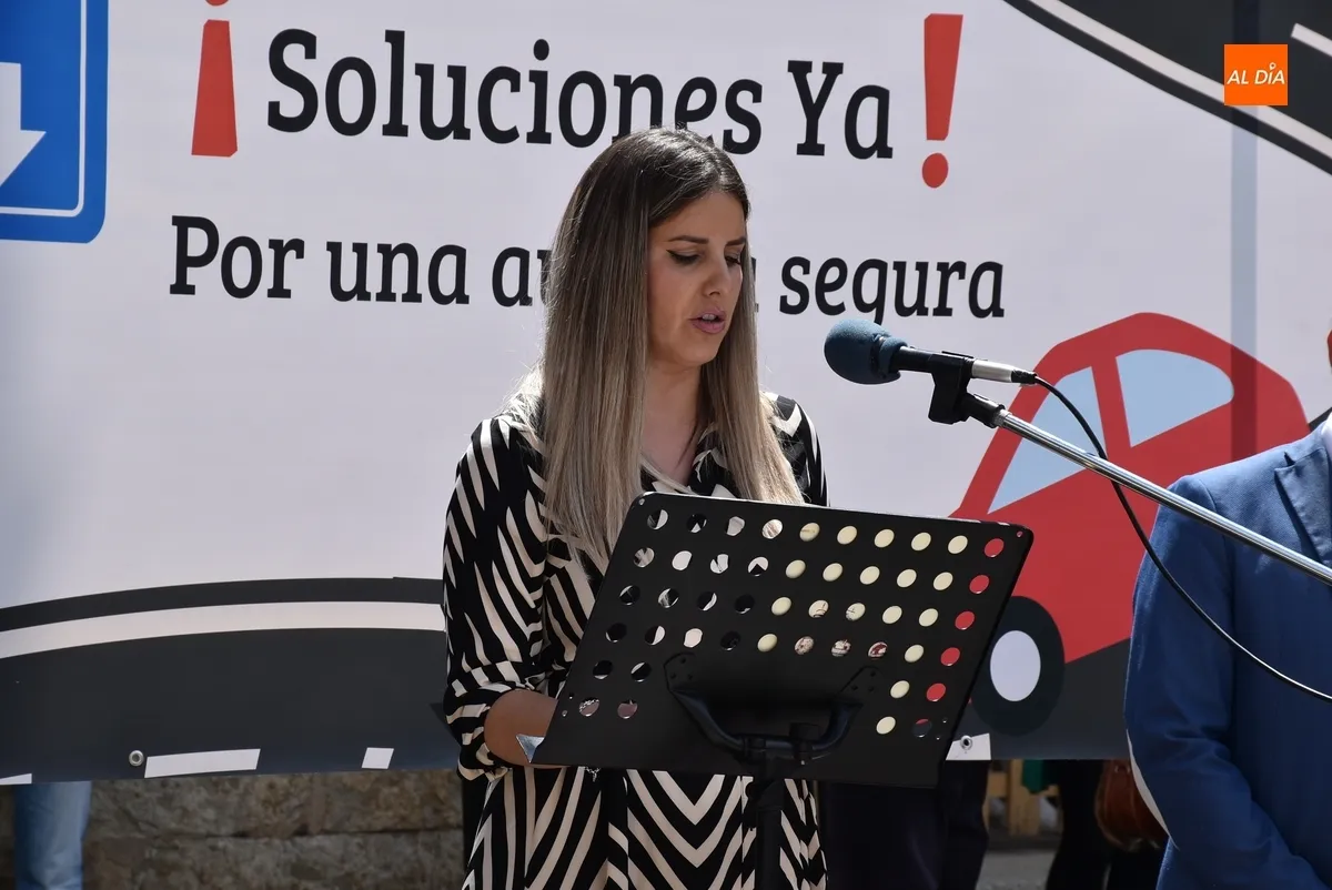 Foto 3 - Instituciones de diversa &iacute;ndole plasman su &ldquo;unidad&rdquo; para reivindicar el arreglo de la A-62