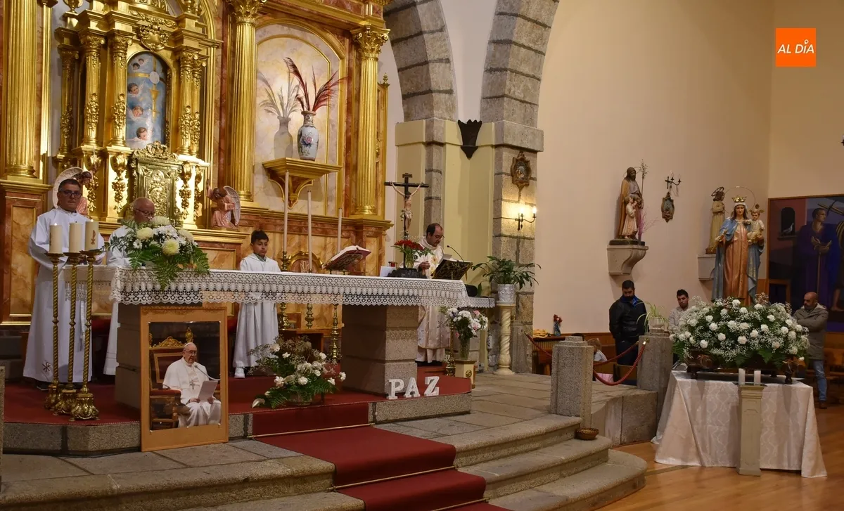 Foto 3 - La Virgen de los Remedios se queda sin procesionar por culpa de la lluvia