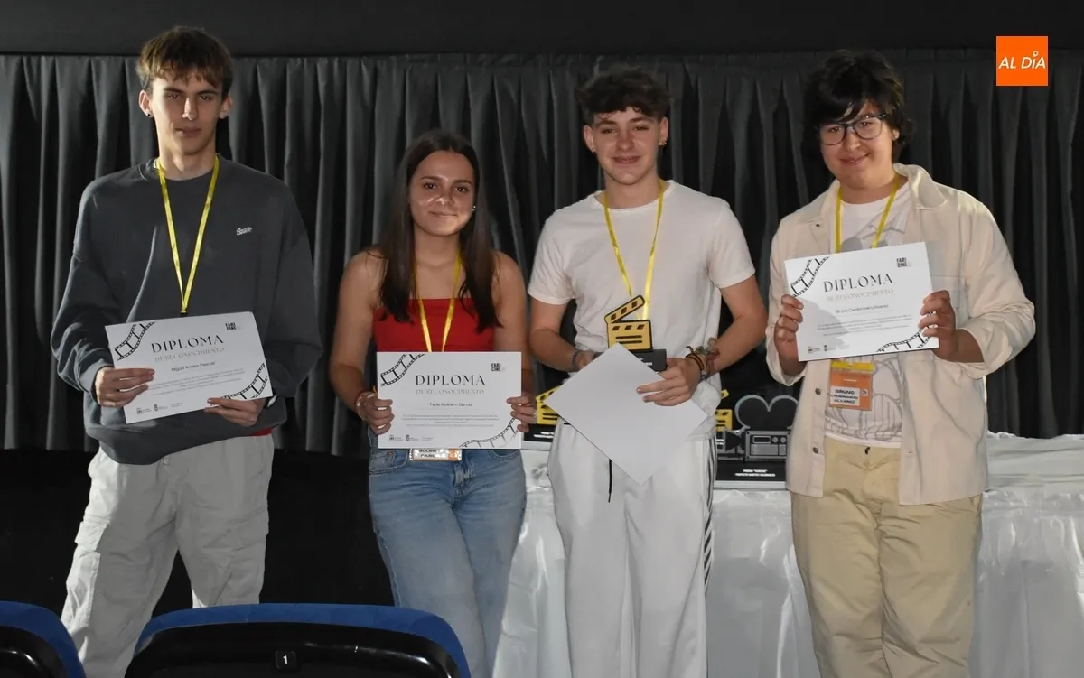 Foto 4 - Alumnos del IES Tierra de Ciudad Rodrigo se llevan el 1&ordm; puesto en los nuevos Premios Faricine