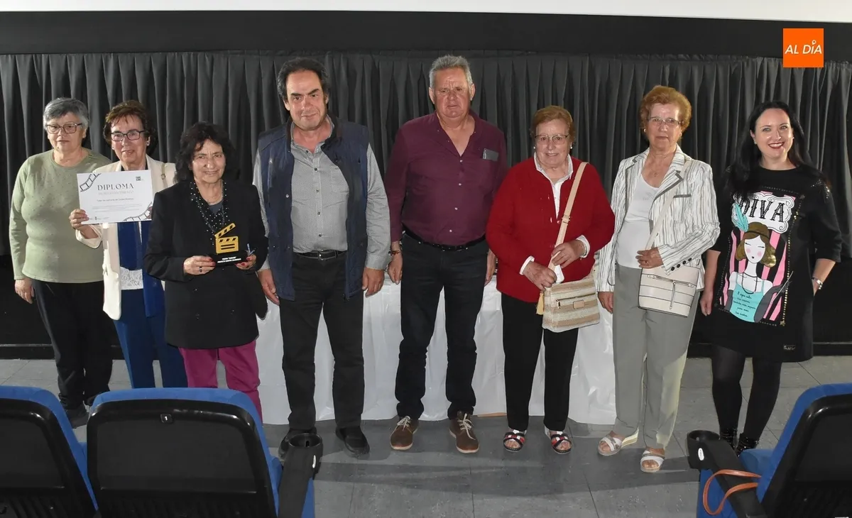 Foto 6 - Alumnos del IES Tierra de Ciudad Rodrigo se llevan el 1&ordm; puesto en los nuevos Premios Faricine
