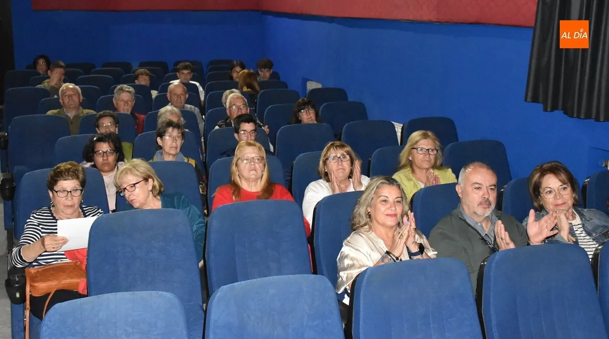 Foto 7 - Alumnos del IES Tierra de Ciudad Rodrigo se llevan el 1&ordm; puesto en los nuevos Premios Faricine