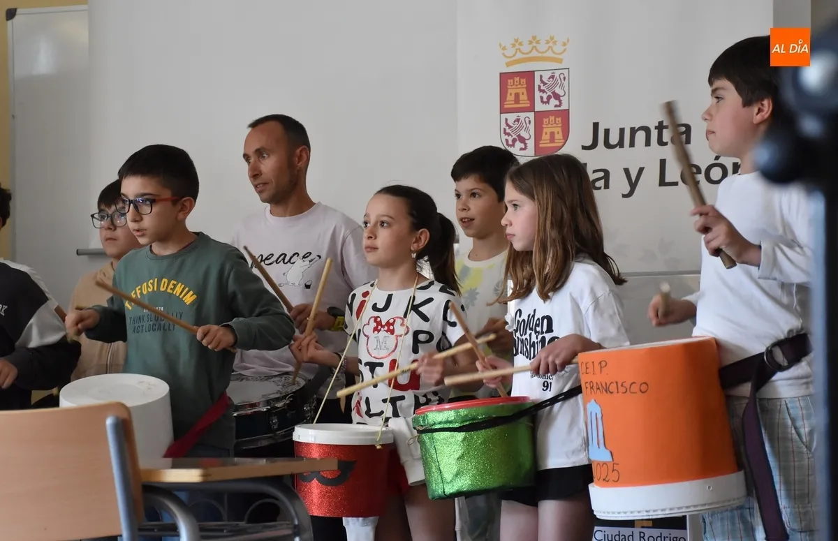 Foto 6 - Docentes de M&uacute;sica de toda Castilla y Le&oacute;n vuelven a darse cita en Ciudad Rodrigo