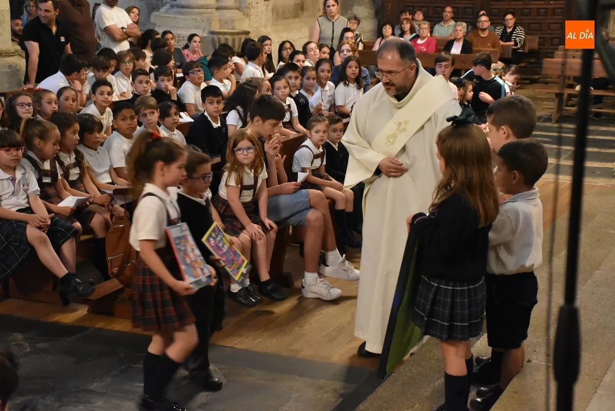 Foto 8 - Misioneras-Santa Teresa celebra el Jubileo en su cita anual con la Virgen Mar&iacute;a