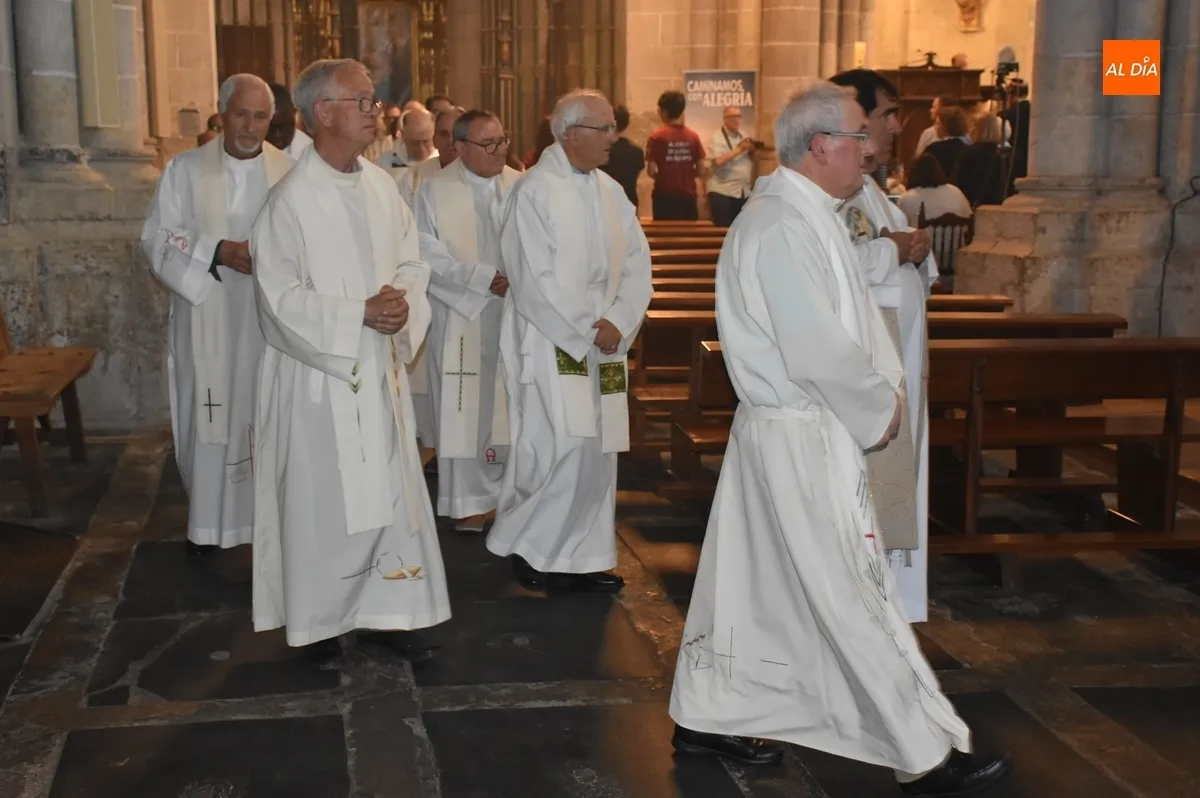 Foto 4 - La Di&oacute;cesis Civitatense da la bienvenida al Papa Le&oacute;n XIV