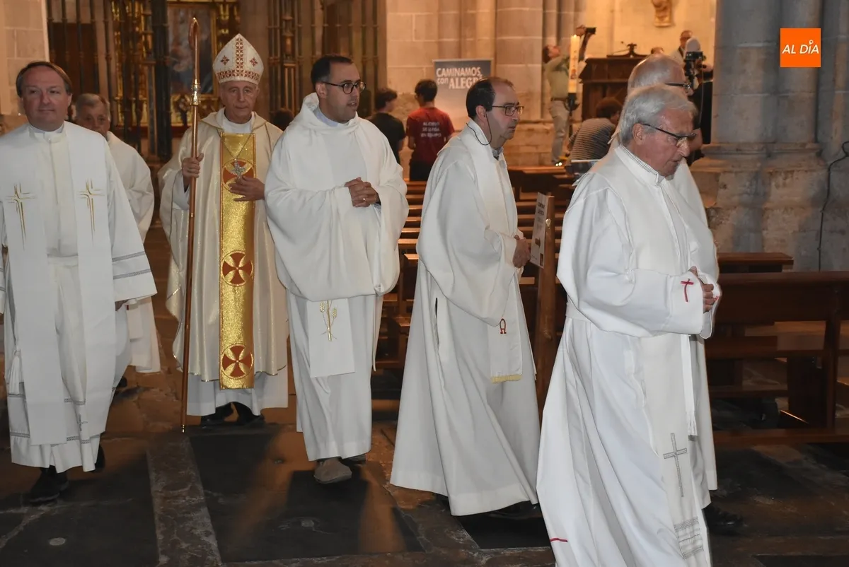 Foto 11 - La Di&oacute;cesis Civitatense da la bienvenida al Papa Le&oacute;n XIV